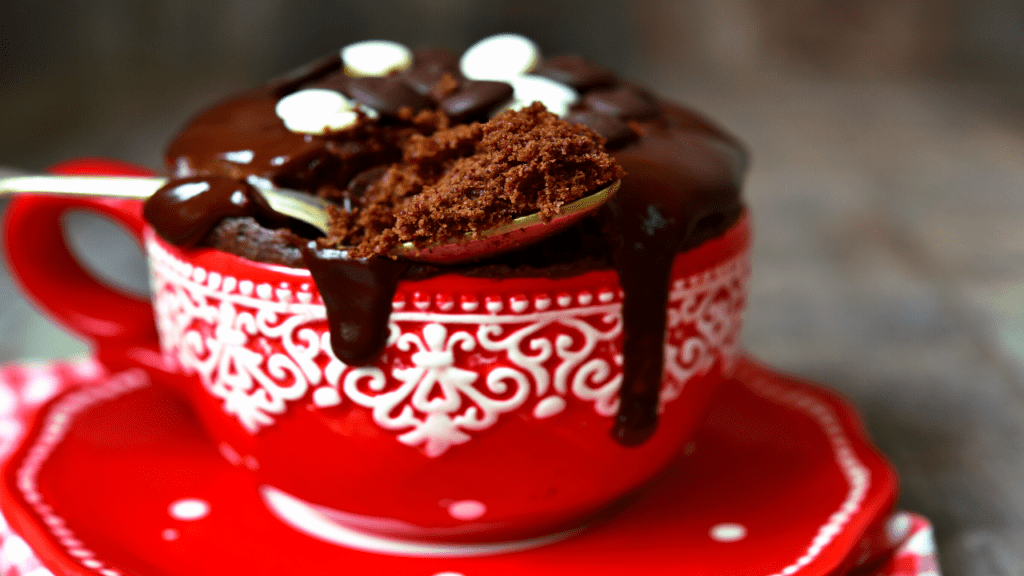 bolo de chocolate na caneca